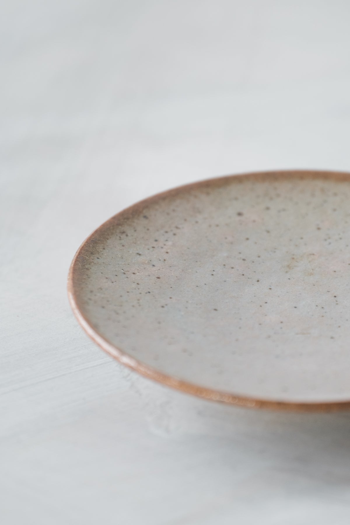 陶 小皿 (灰釉)