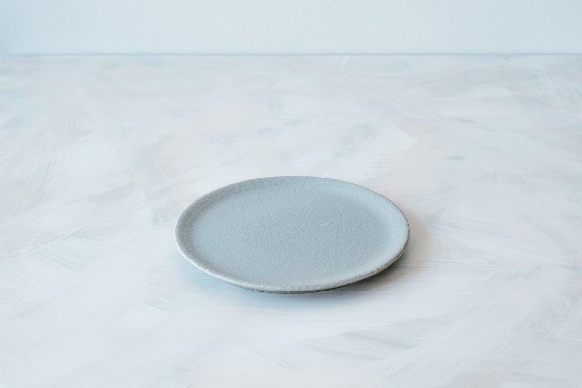 simple plate blue gray