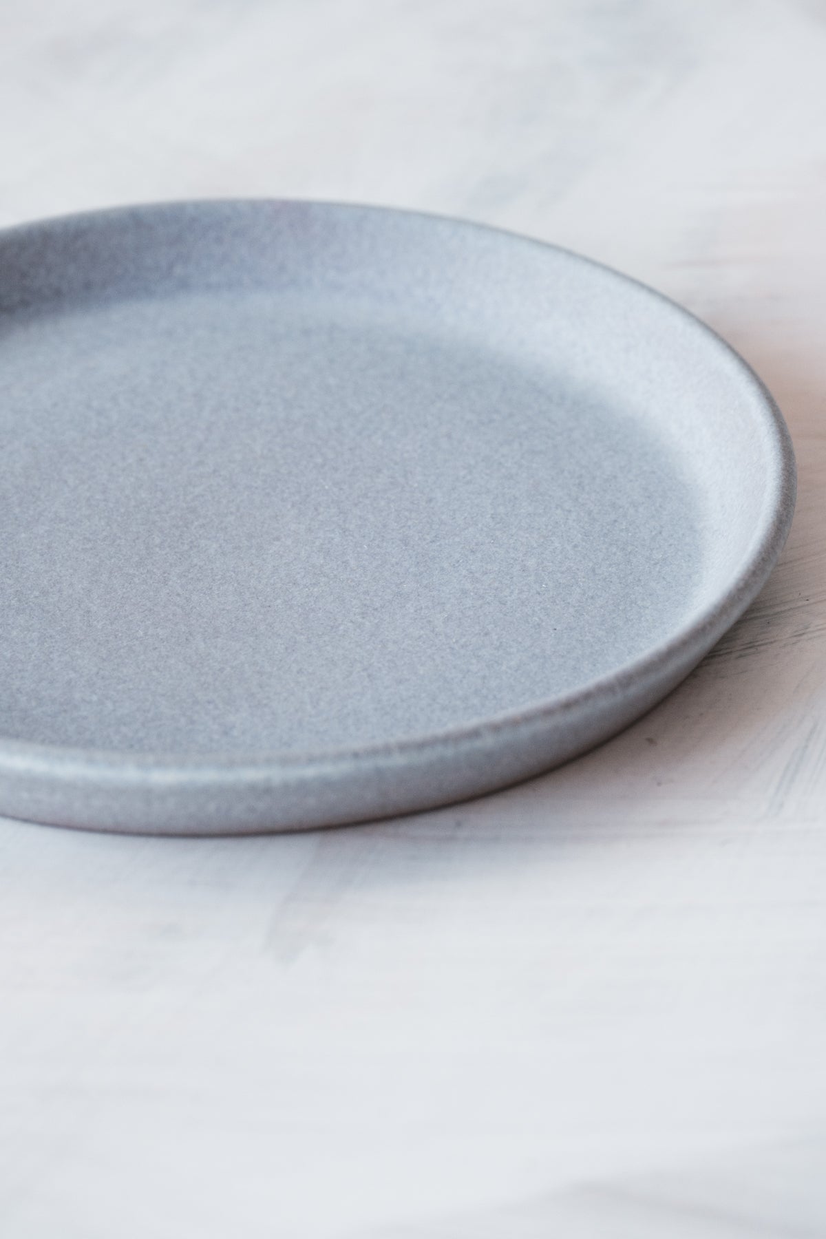 flat small plate bowl white gray purple