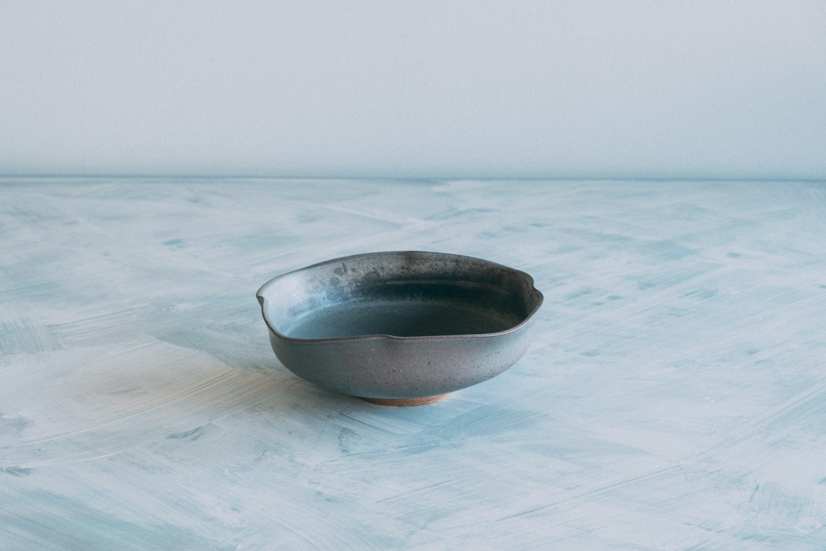 盛鉢(塩窯焼成)Serving bowl