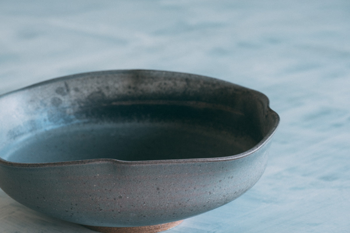 盛鉢(塩窯焼成)Serving bowl