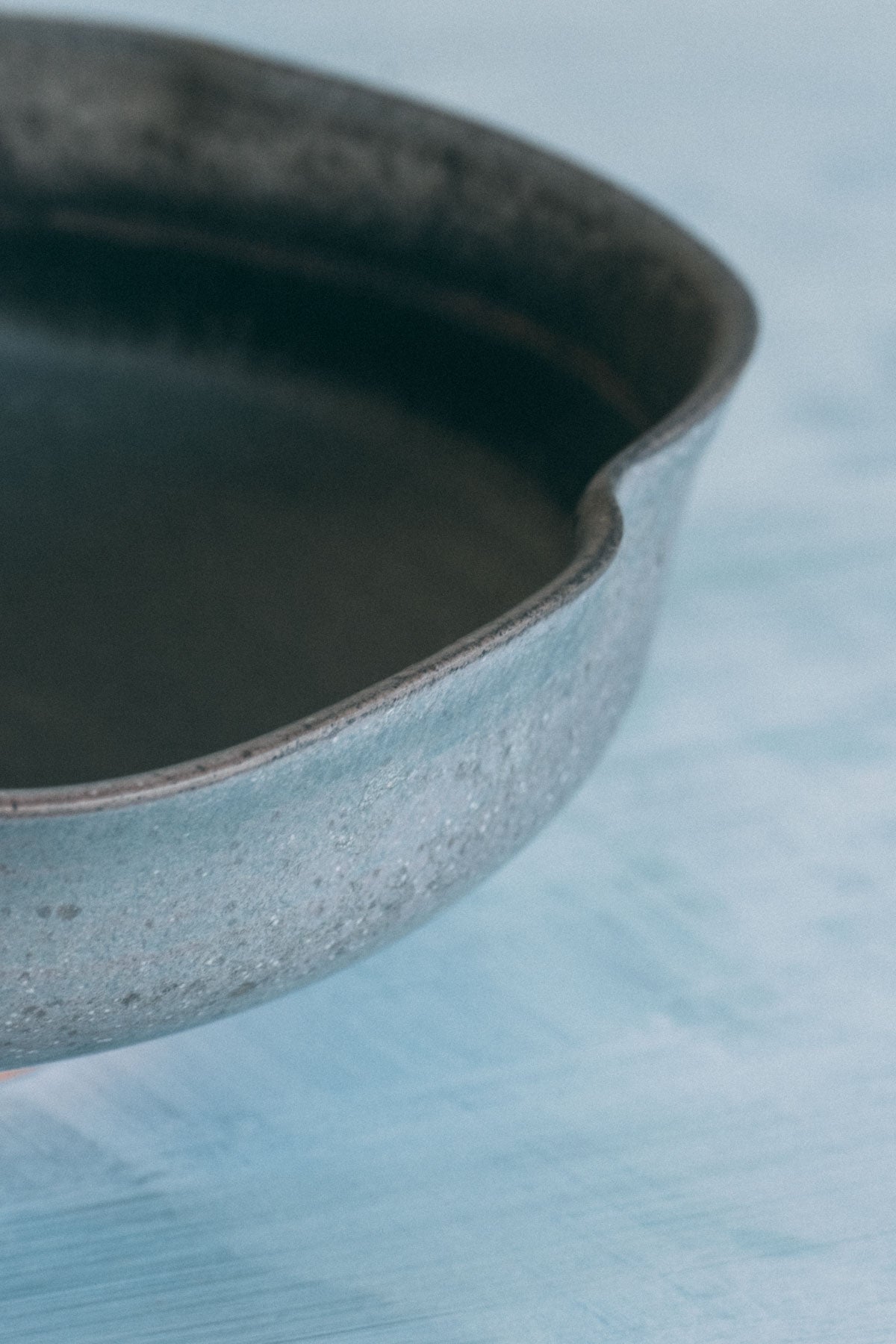 盛鉢(塩窯焼成)Serving bowl