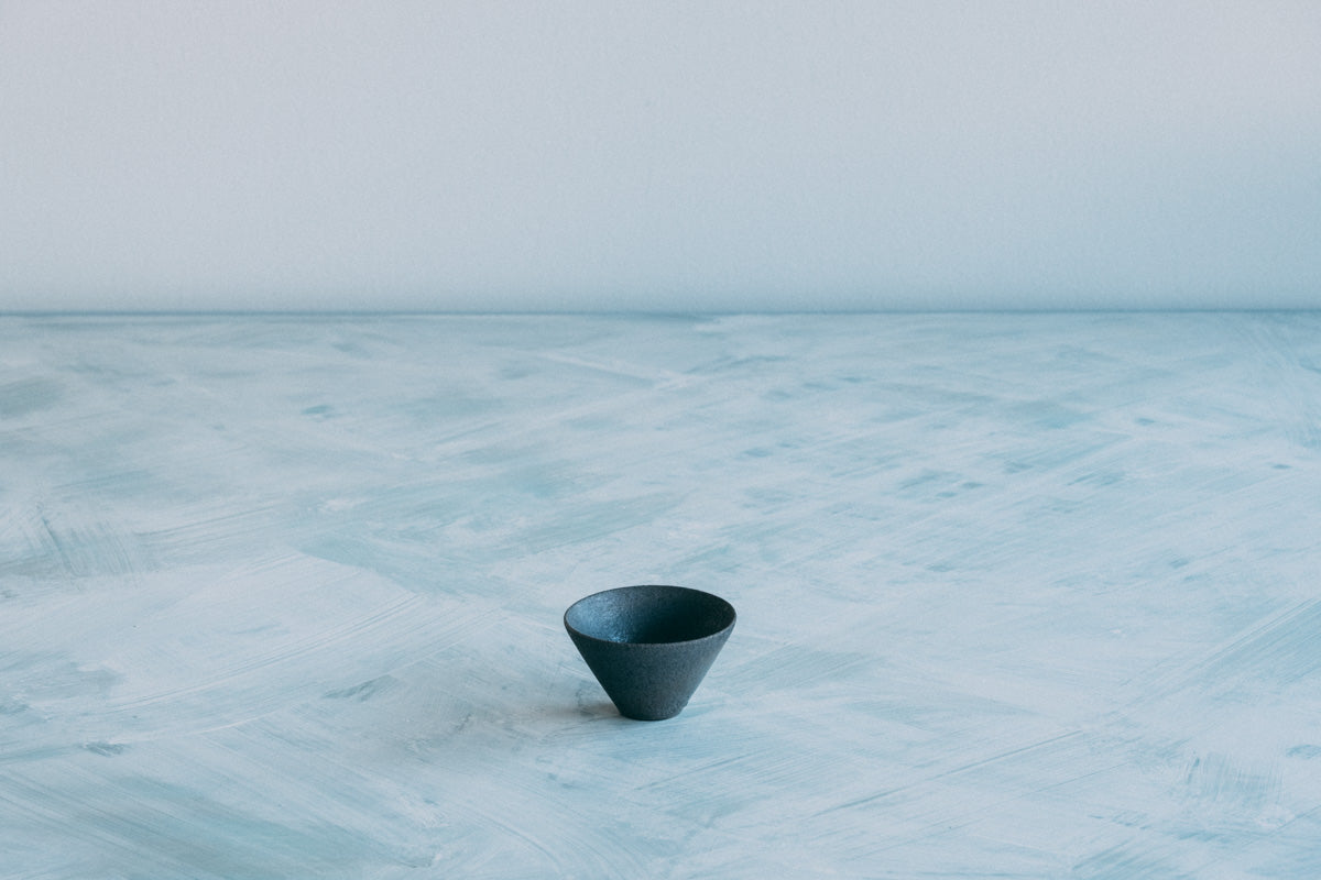 ぐい呑み(塩窯焼成)Sake cup