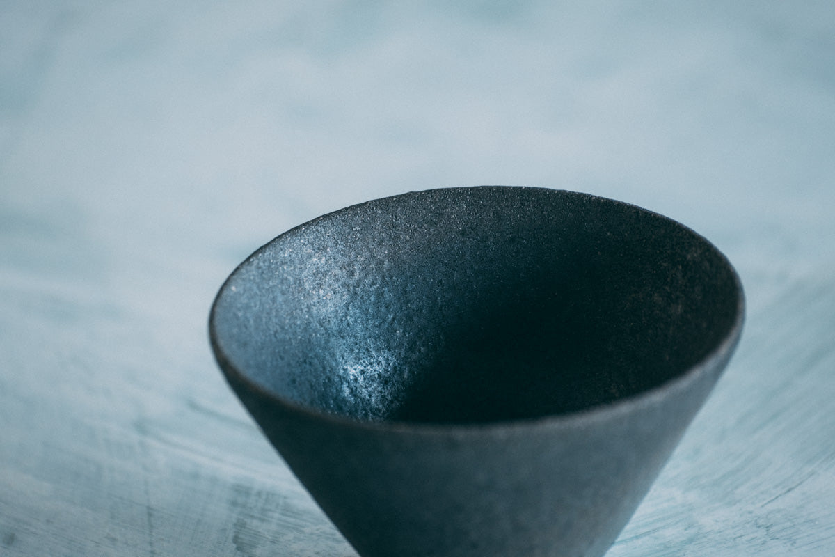 ぐい呑み(塩窯焼成)Sake cup