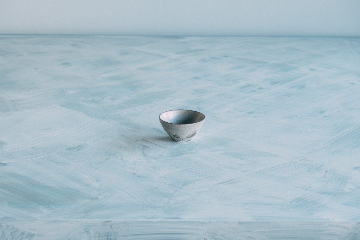 ぐい呑み(塩窯焼成)Sake cup