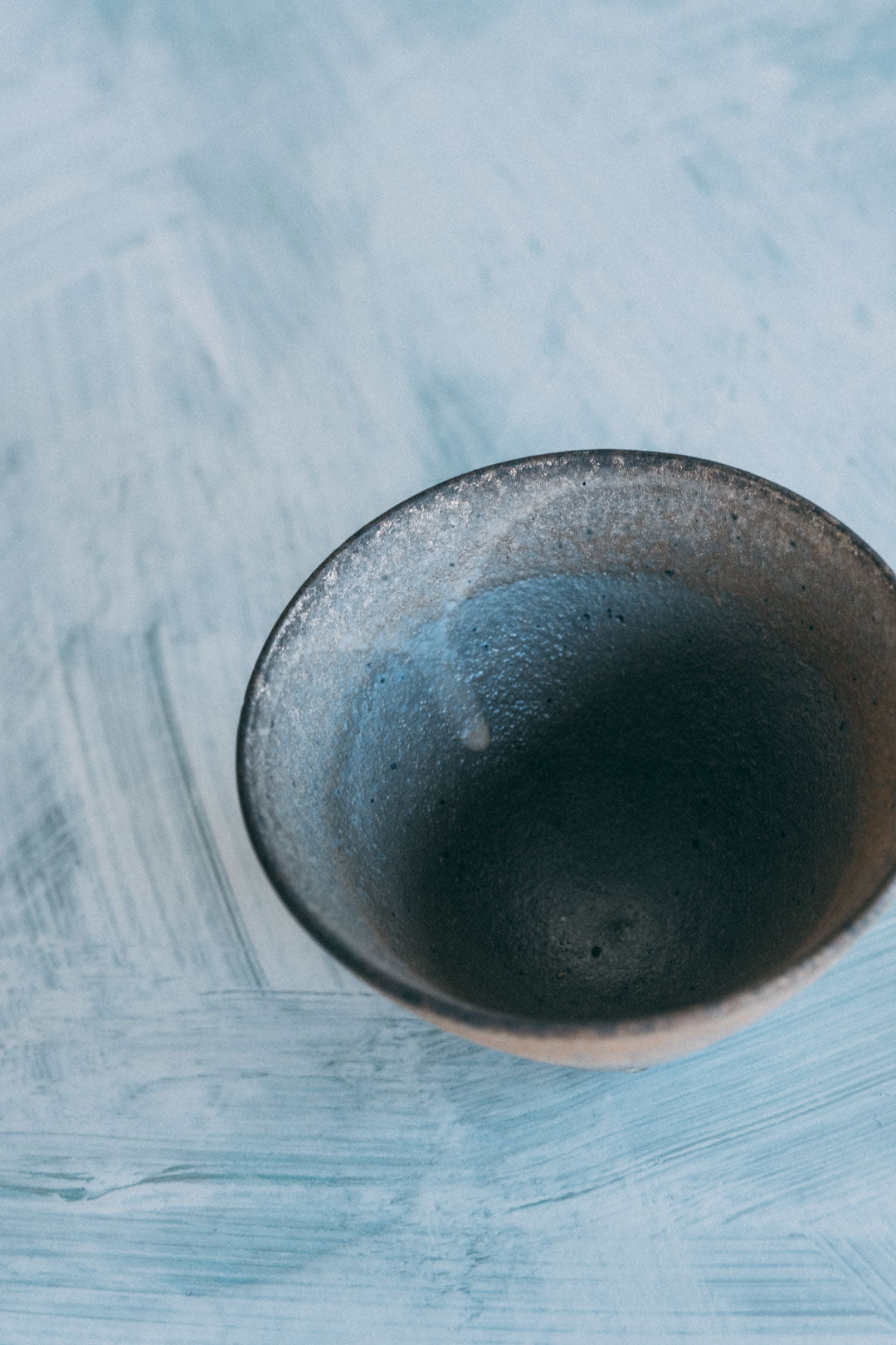 ぐい呑み(塩窯焼成)Sake cup