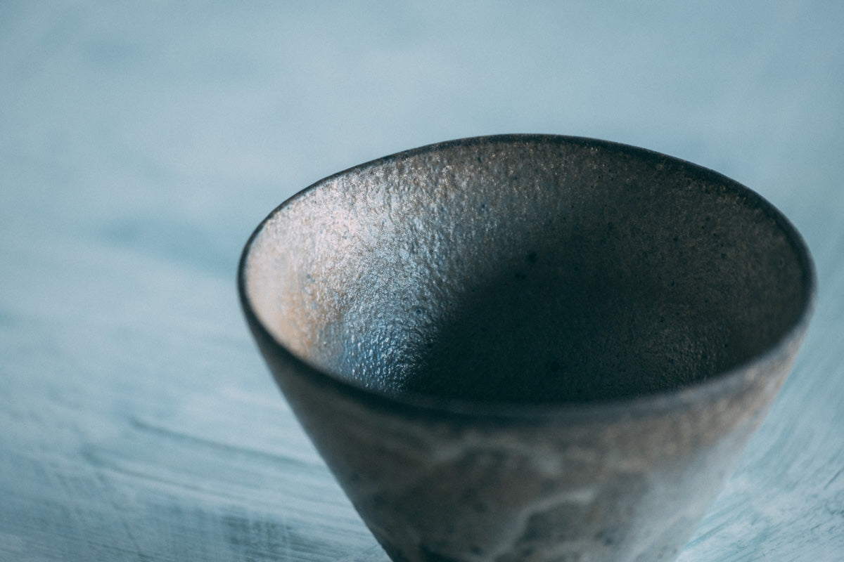 ぐい呑み(塩窯焼成)Sake cup