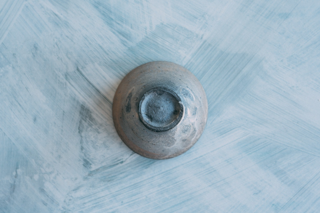 ぐい呑み(塩窯焼成)Sake cup