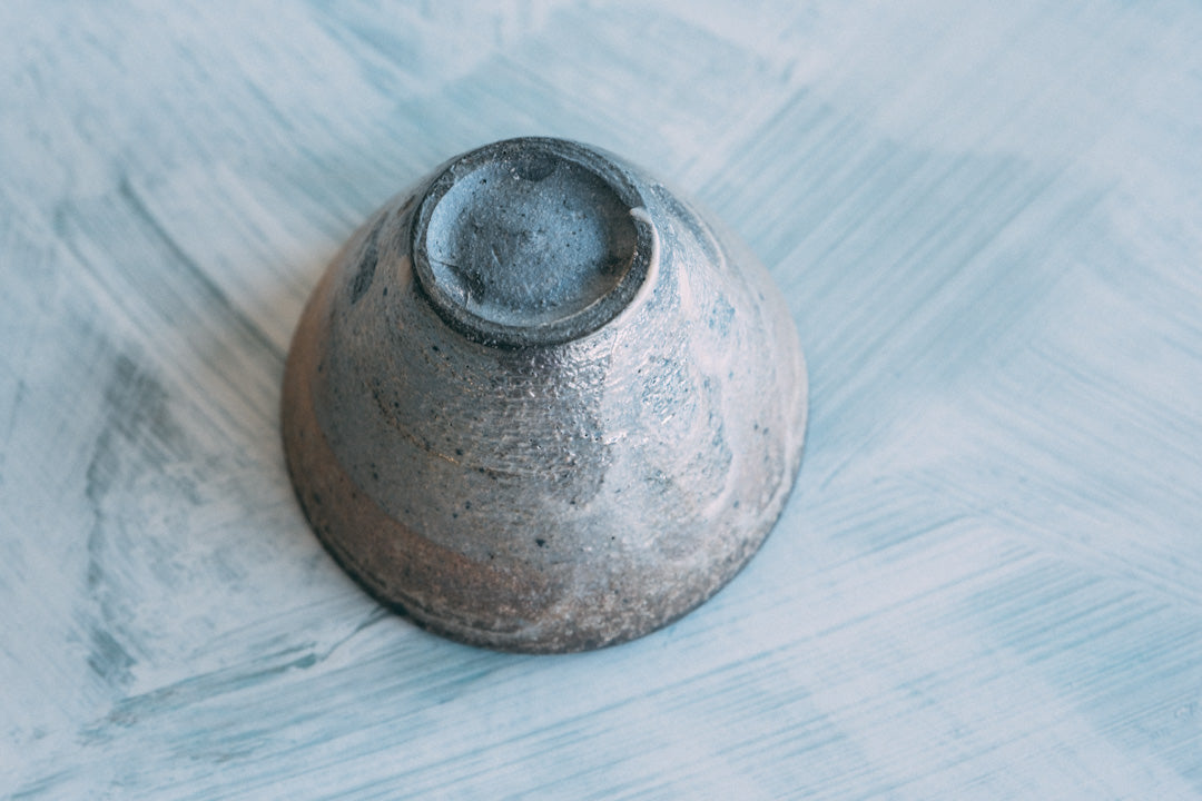 ぐい呑み(塩窯焼成)Sake cup