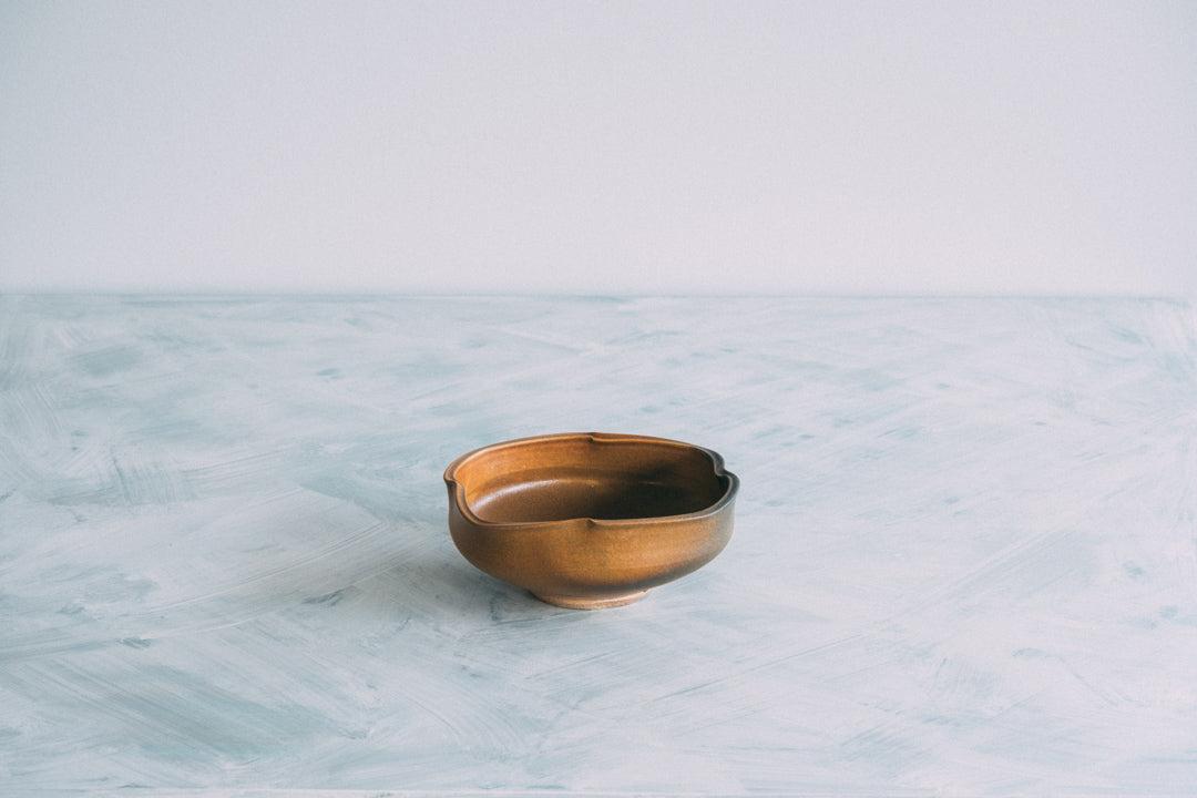 盛鉢(塩窯焼成)Serving bowl