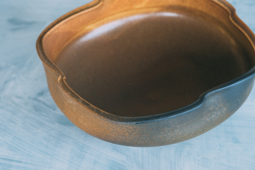 盛鉢(塩窯焼成)Serving bowl