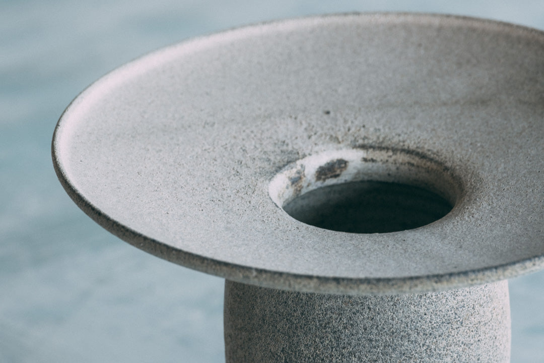 焼締花入(塩窯焼成) Unglazed Hug Vase