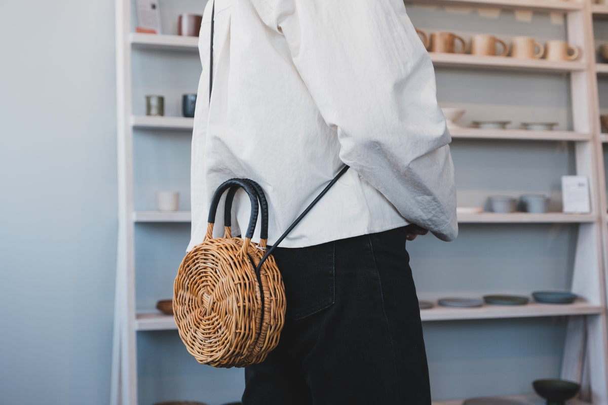 ARAROG ROUND SHOULDER BAG