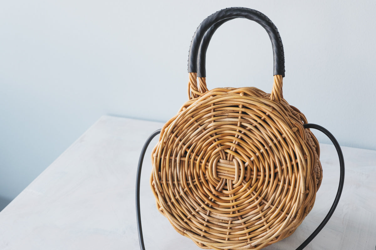 ARAROG ROUND SHOULDER BAG