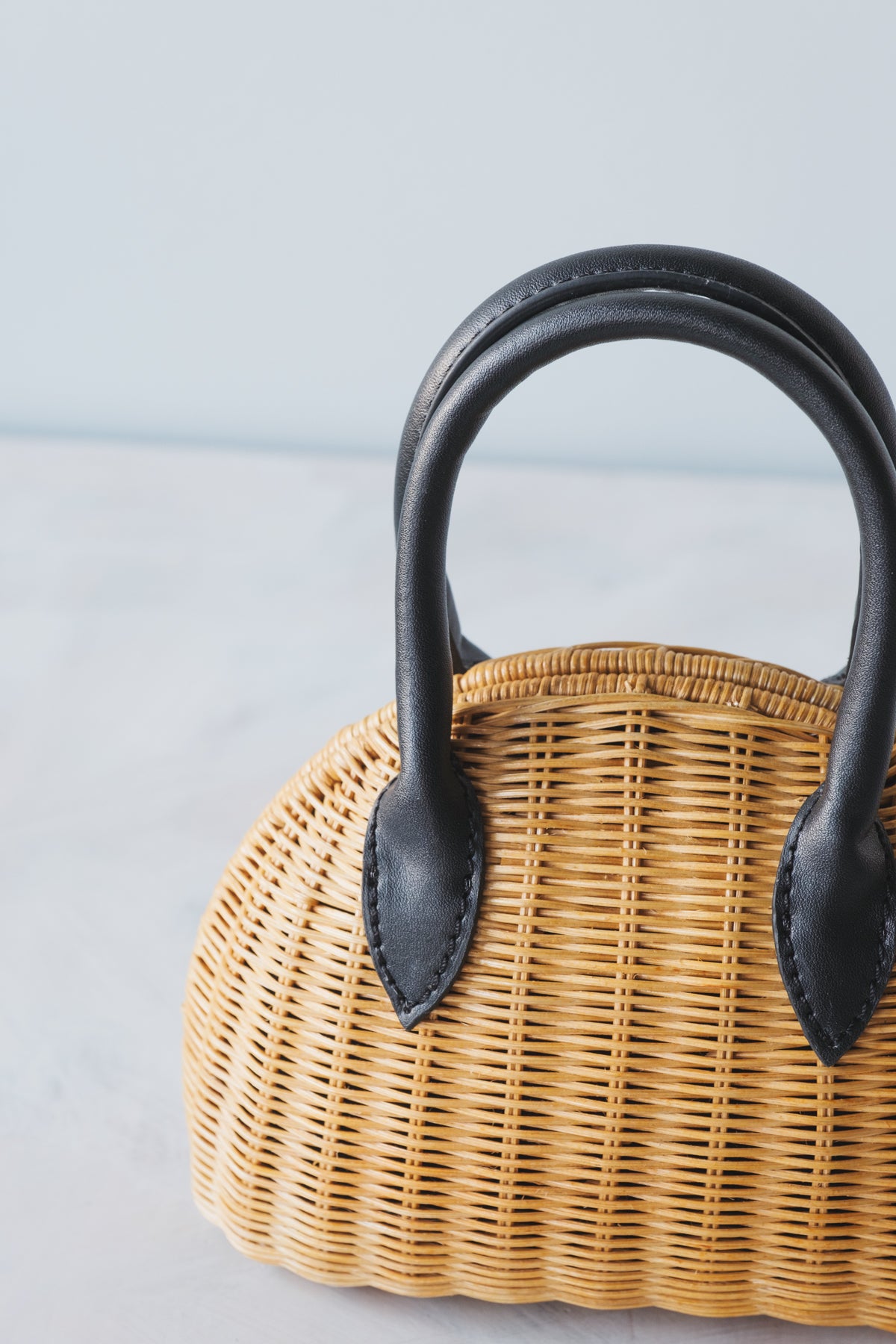 MINI WIKKER BAG