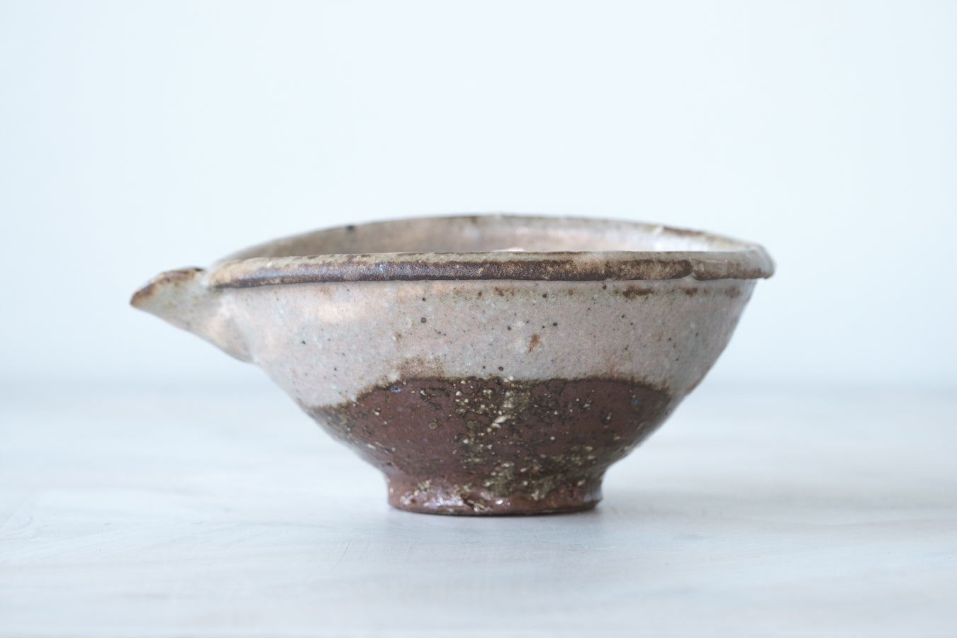 粉引 片口(登窯)
