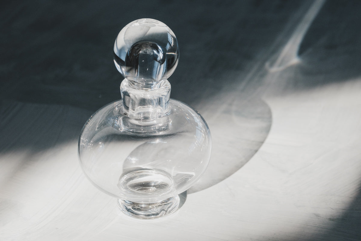 perfume vase