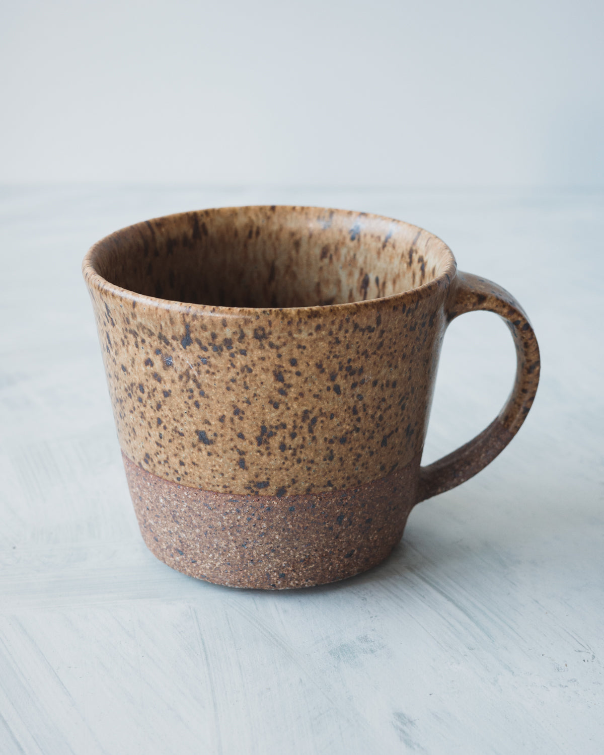 マグカップ（V型）