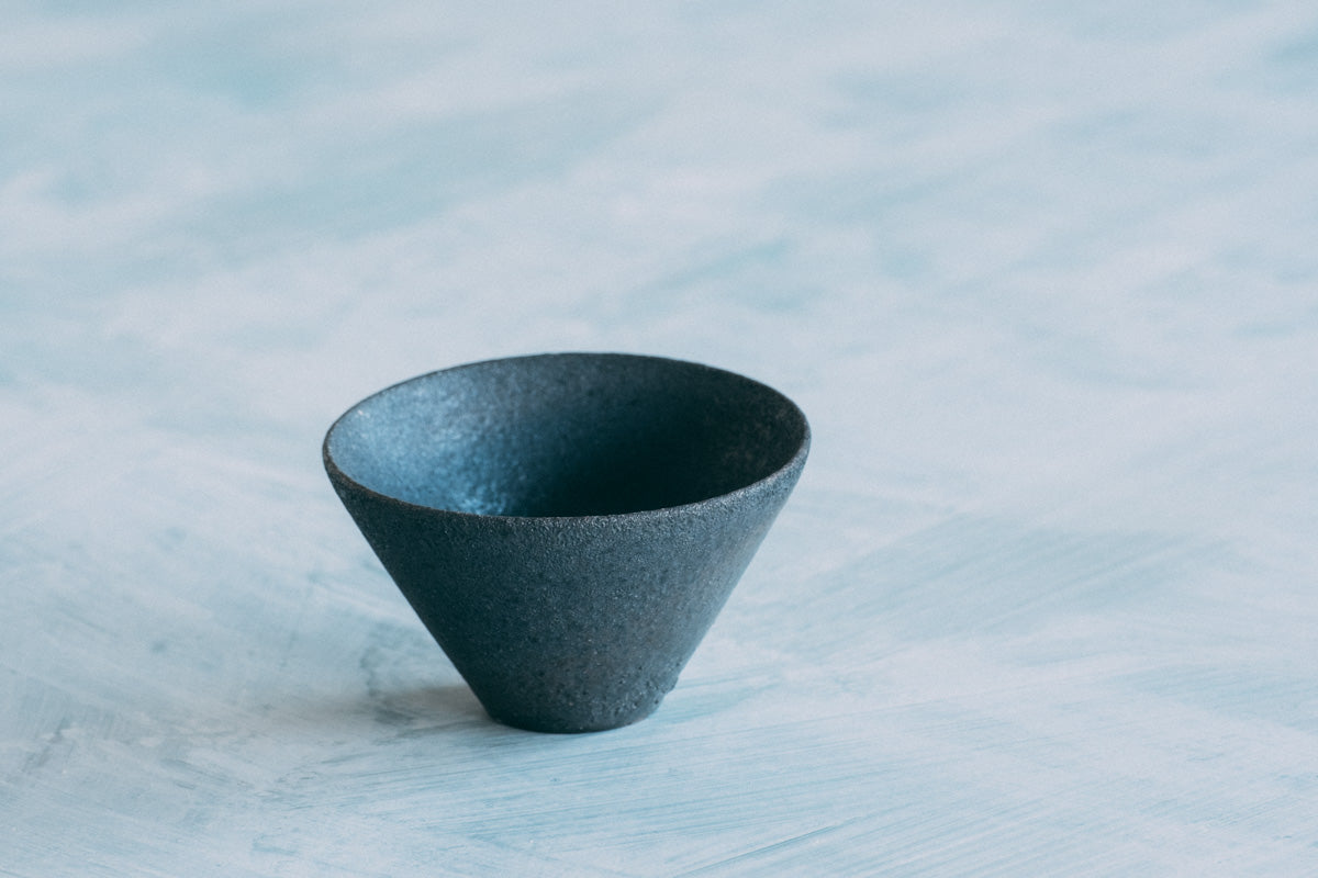 ぐい呑み（塩窯焼成）Sake cup