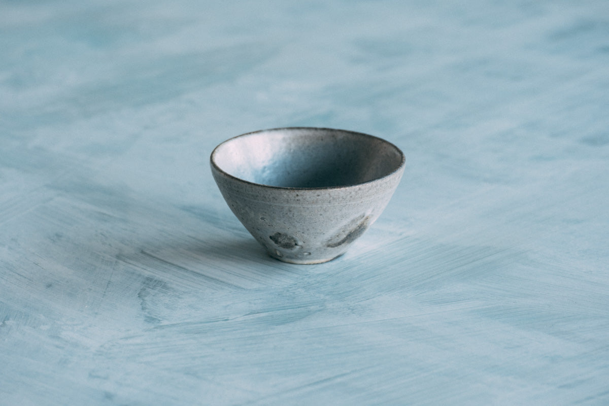 ぐい呑み（塩窯焼成）Sake cup