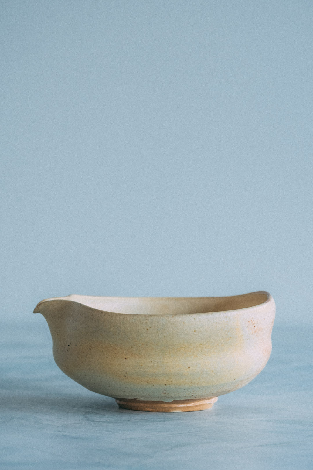 盛鉢（塩窯焼成）Serving bowl