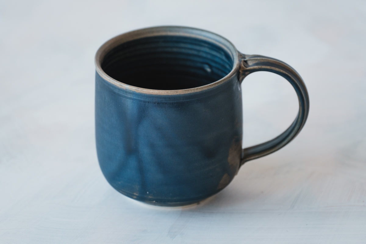 瑠璃釉マグ Mug