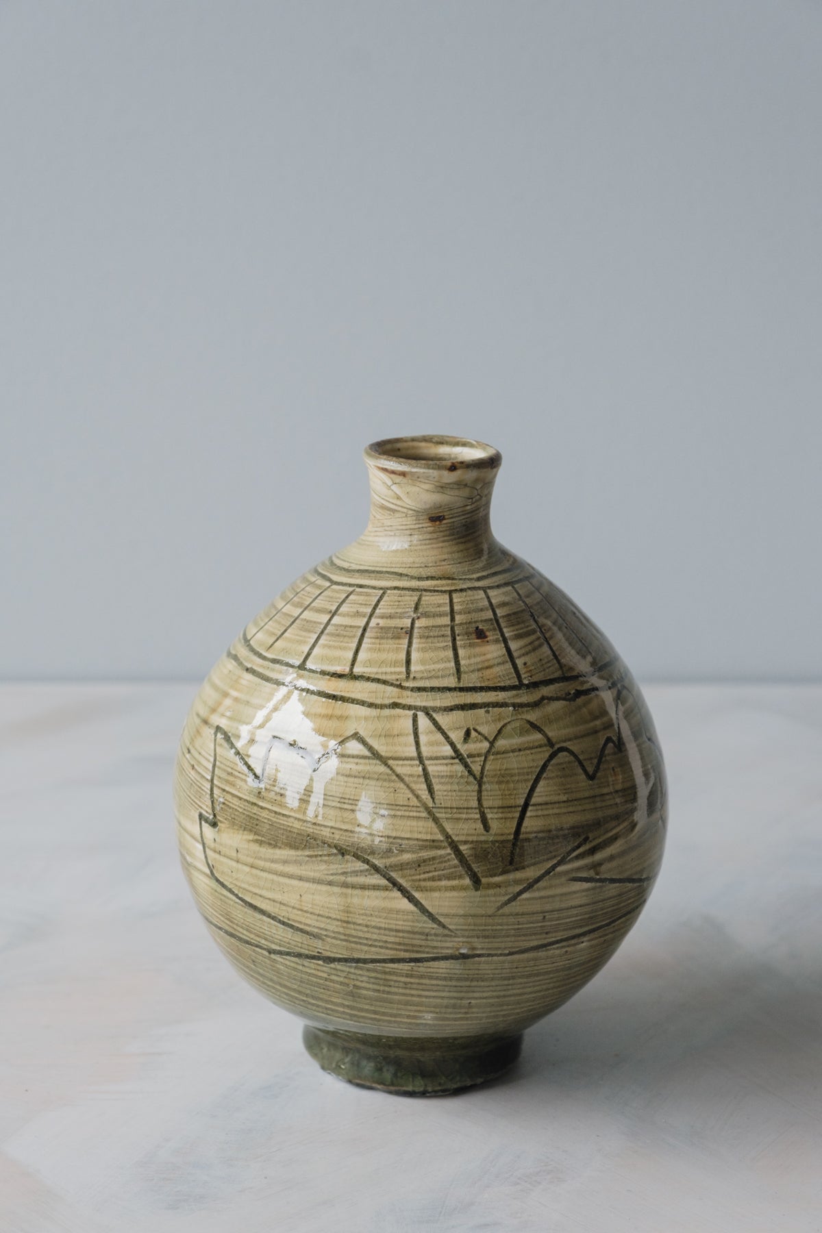 線刻一輪挿し